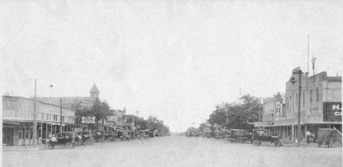 Walking Tour of the Fredericksburg, Texas Historic District