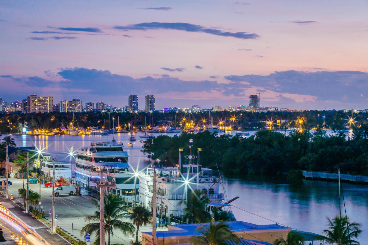 Summer Date Night Guide: Romantic Things to Do After Dark