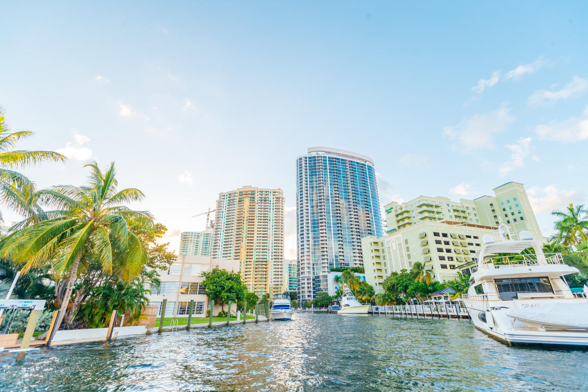 Fort Lauderdale Waterways  Explore Restaurants & Activities
