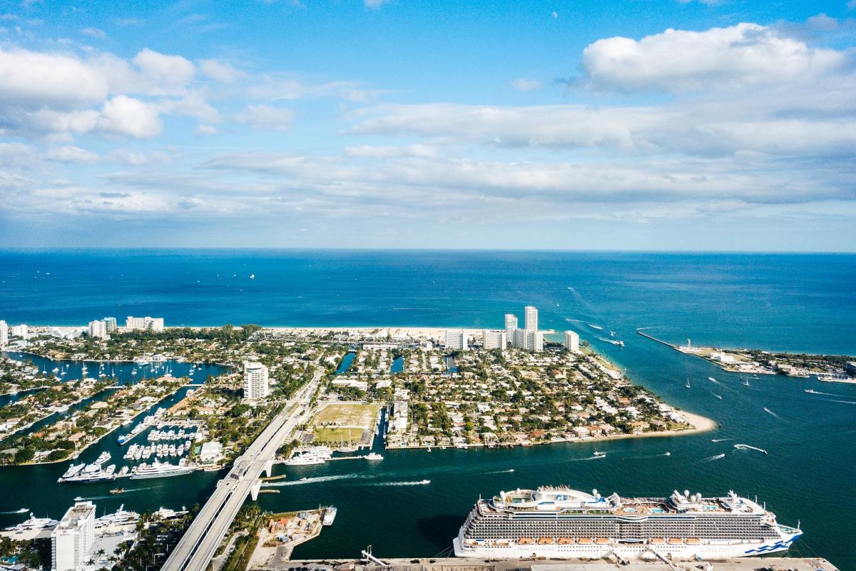 Lilly Paige (B.Jaxx) Previously Bealls Space Stop by and check out all the  new CHILDREN's arrivals at Lilly Paige! 🎄Look at this 🔥dress🔥! We have  fab looks at affordable prices!, image size:1200x800