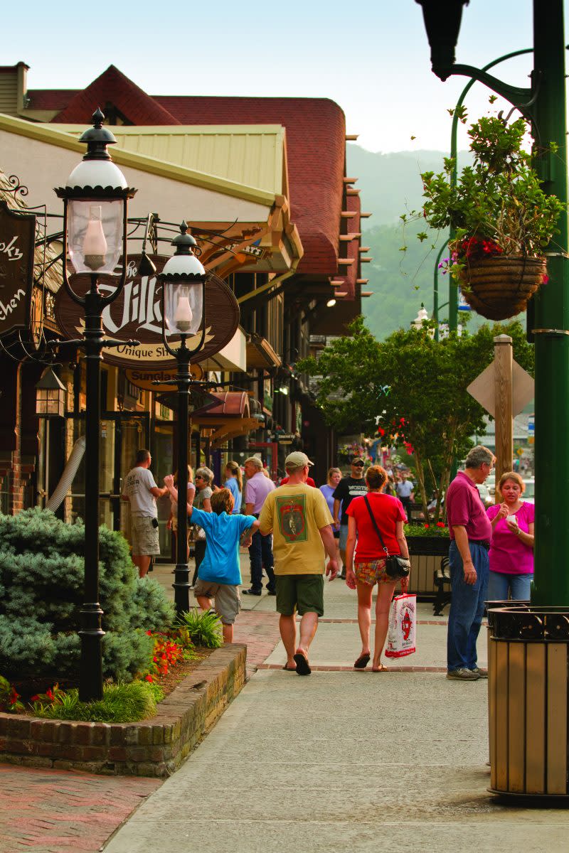 10 Fun (and Free) Things To Do While In Gatlinburg