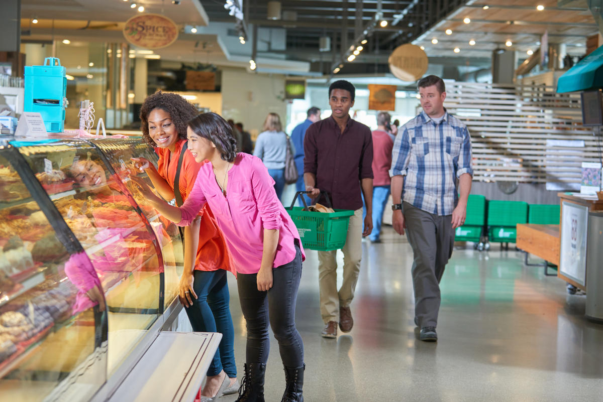 500+ Places for Shopping in Grand Rapids Farmers Markets, Malls