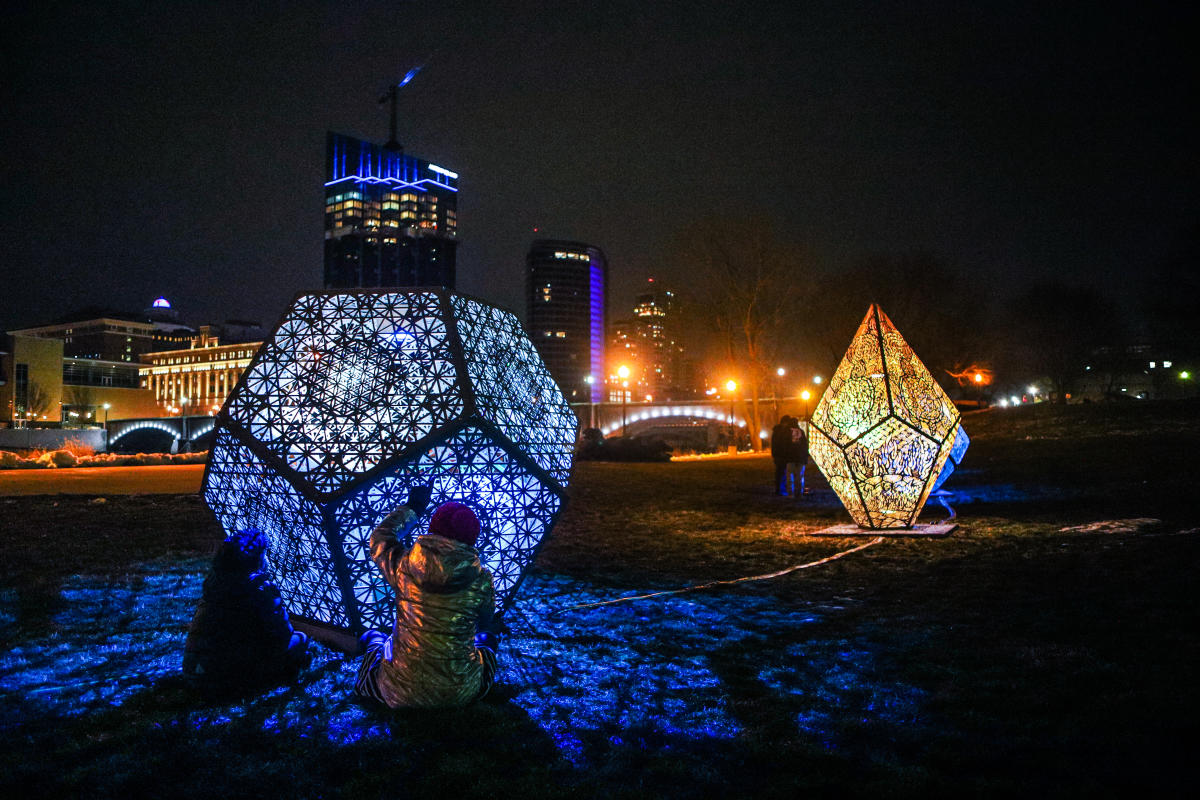 Christmas Lights Downtown Grand Rapids 2021