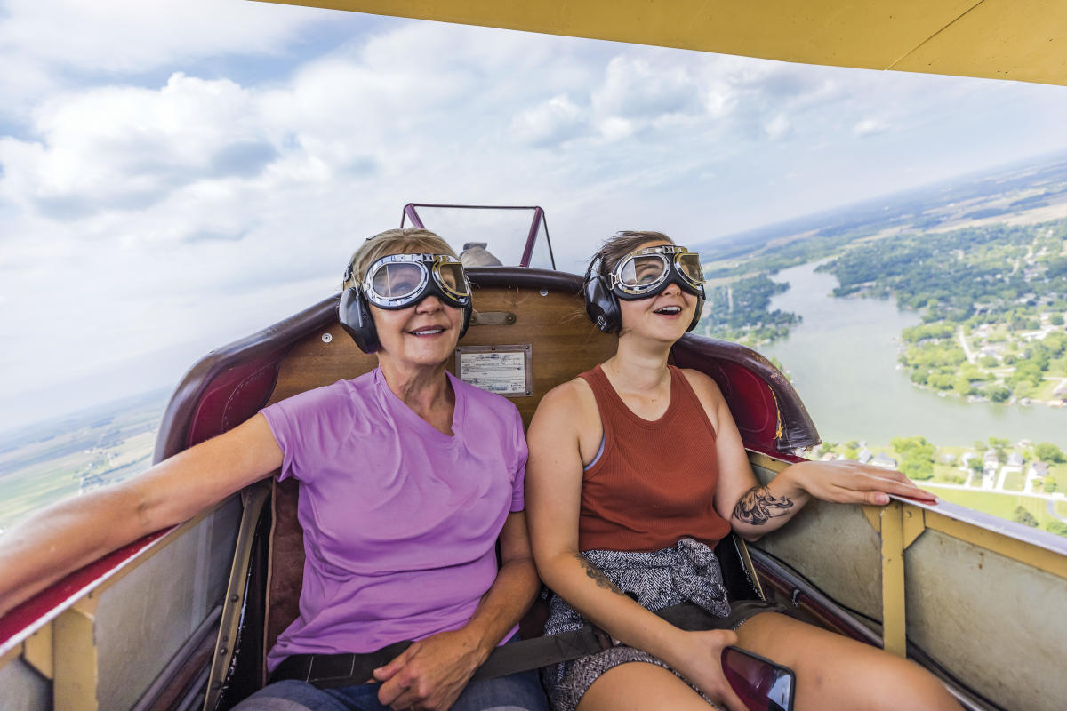 Goodfolk_Biplane_Rides_6492_we
