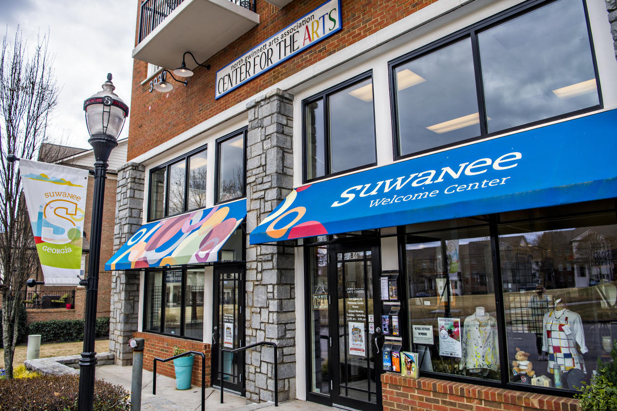 Explore 5 Reasons to Visit Suwanee Arts Center