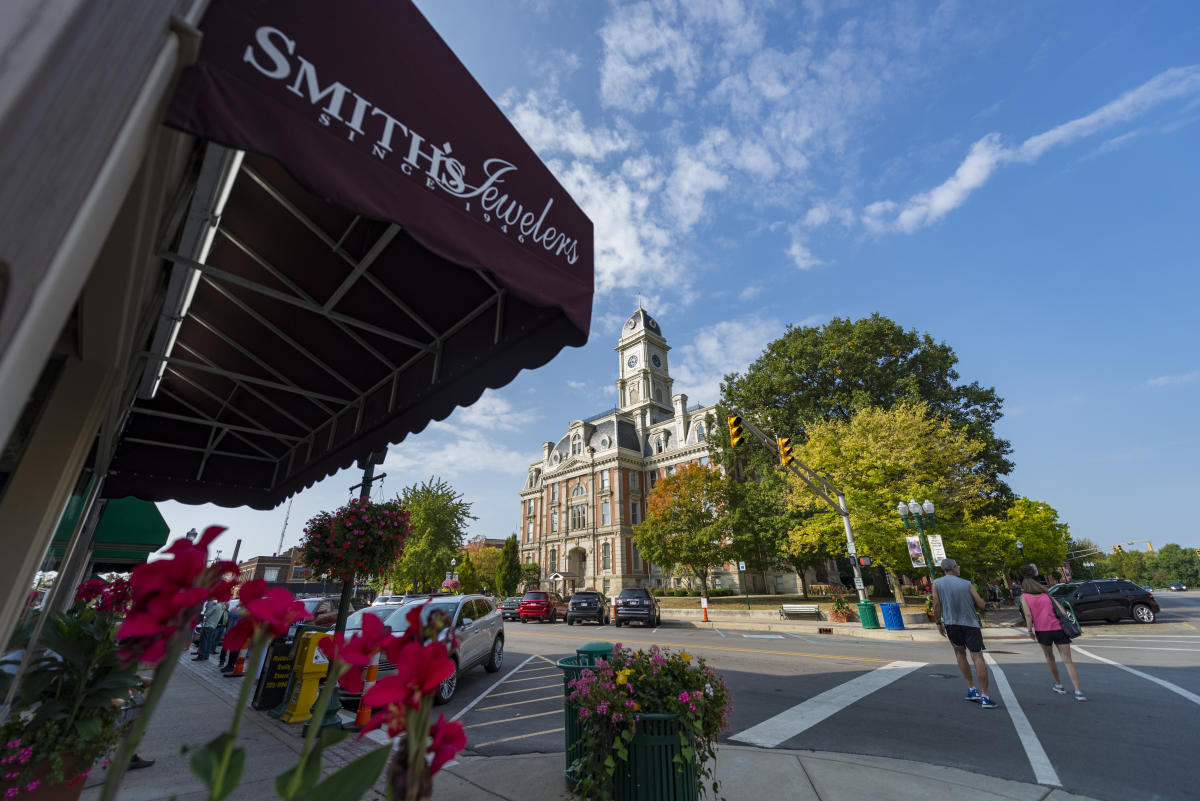 Historic Noblesville Square Visit Hamilton County Indiana