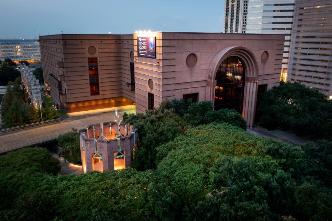 Wortham Center in Houston, TX Ballet, Opera & Live Plays