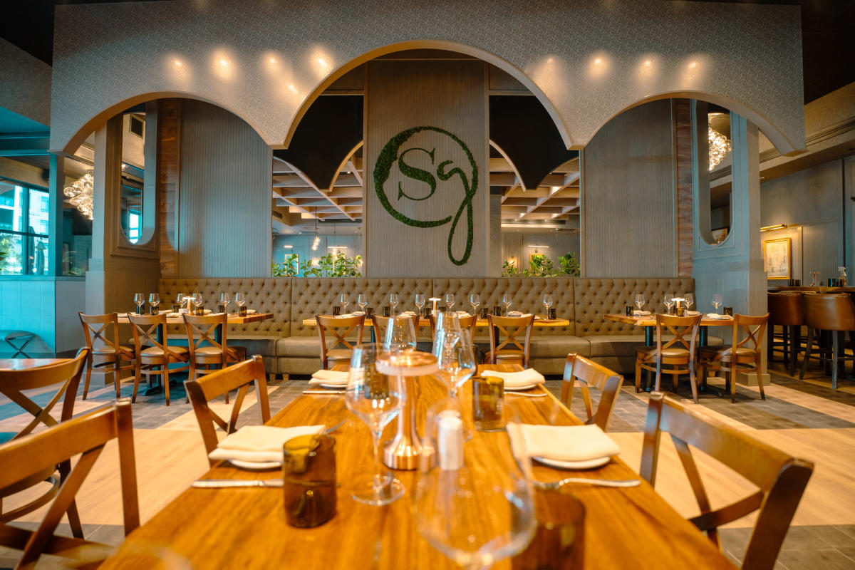 Savor the Experience at Smashing Grapes