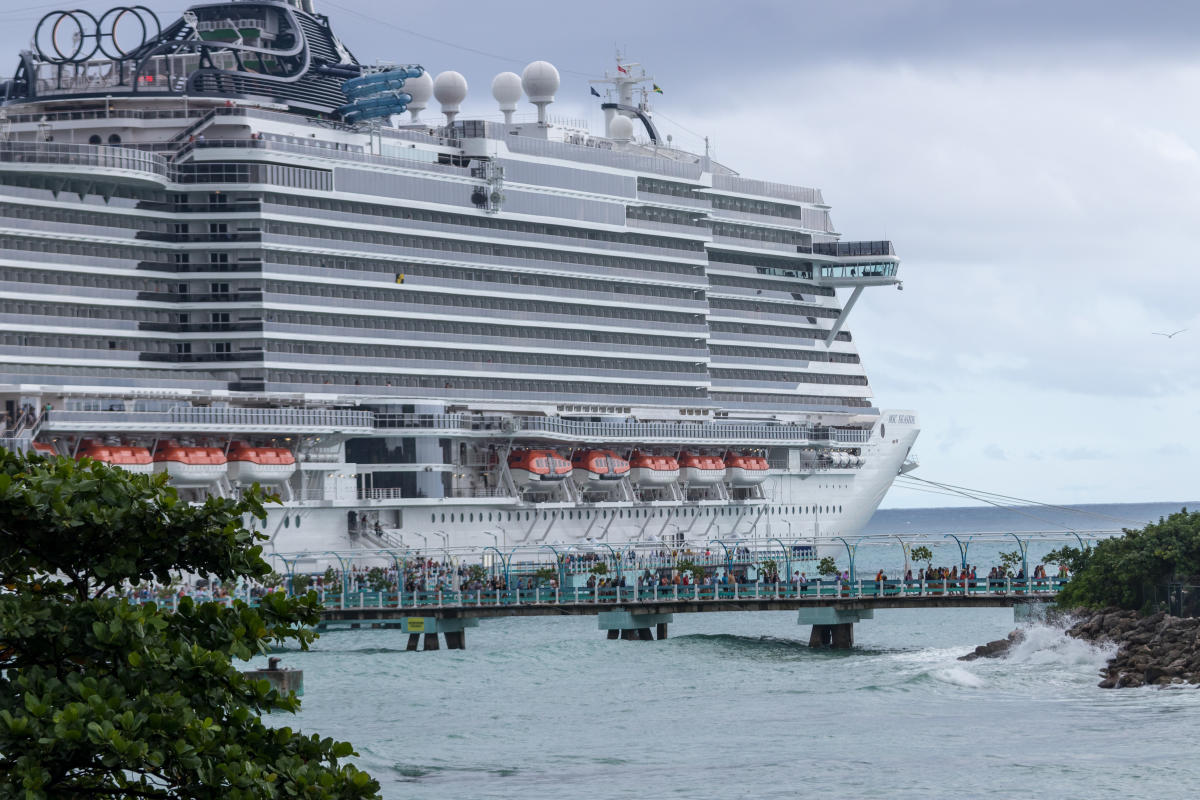 cruise lines in montego bay jamaica