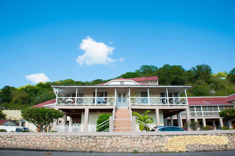 What to see Milk River Bath