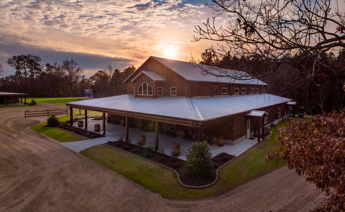 Weddings in Johnston County Expos and Expectations