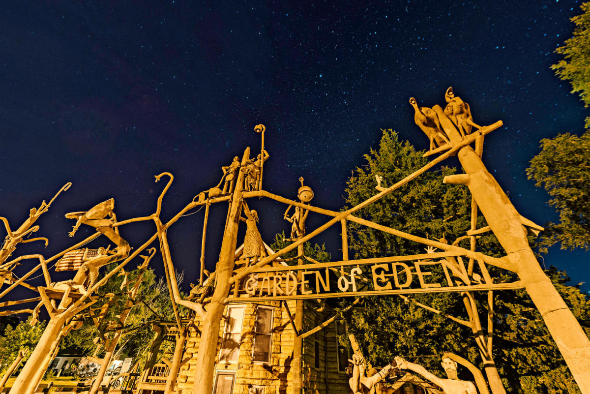 Kansas Roadside Attractions - Must-See Stops!, image size:1200x801