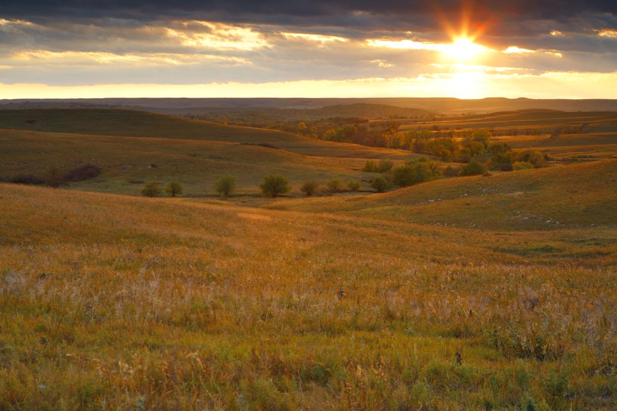 Sunrise State Park: Where the Kansas Sky Meets the Prairie