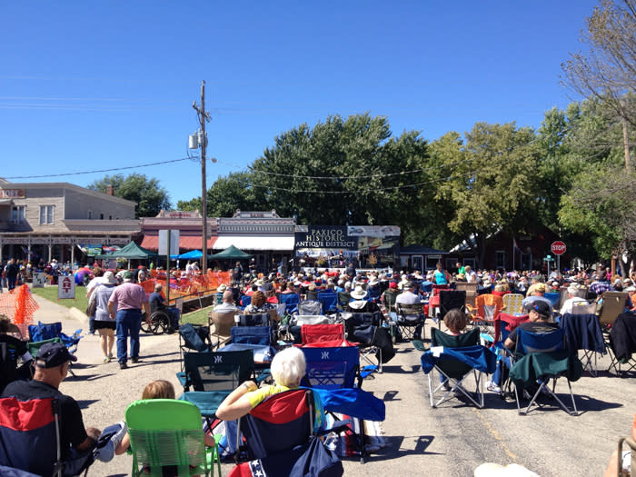 Visit Paxico, Kansas Antiques, Wineries, and Art Galleries!