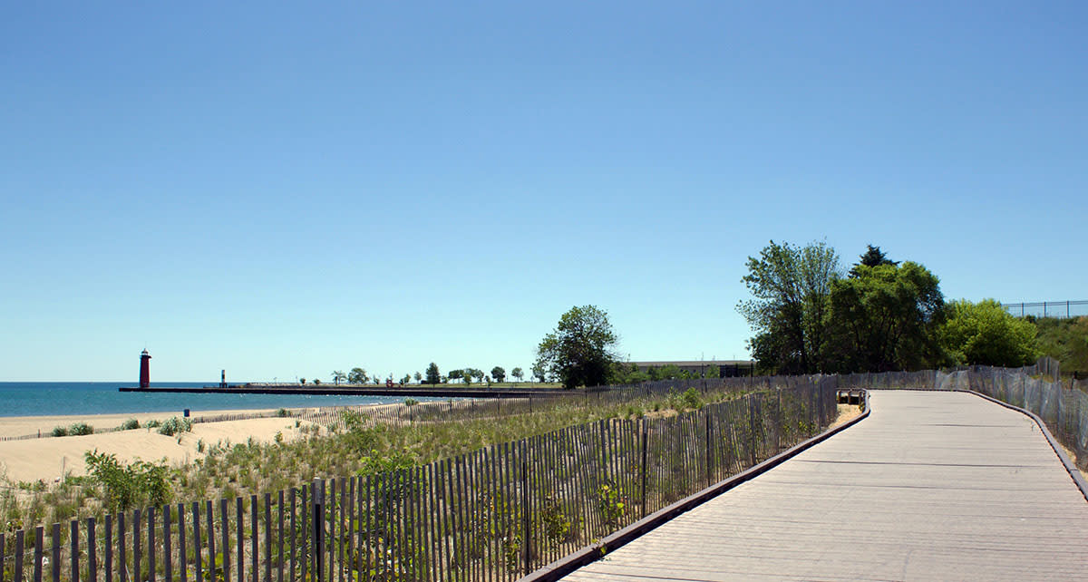 Lake Michigan Shoreline Trails | Hiking Trails & Biking Routes
