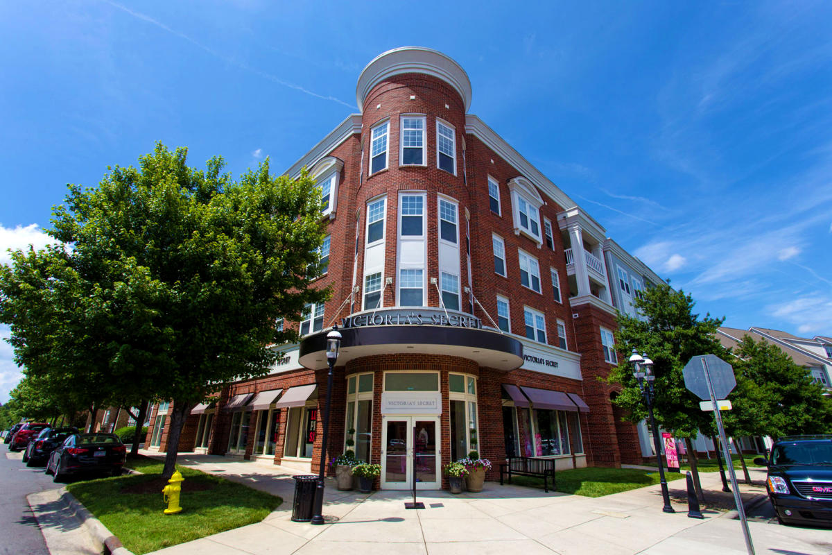 Birkdale Village NC Shopping, Entertainment, & Restaurants