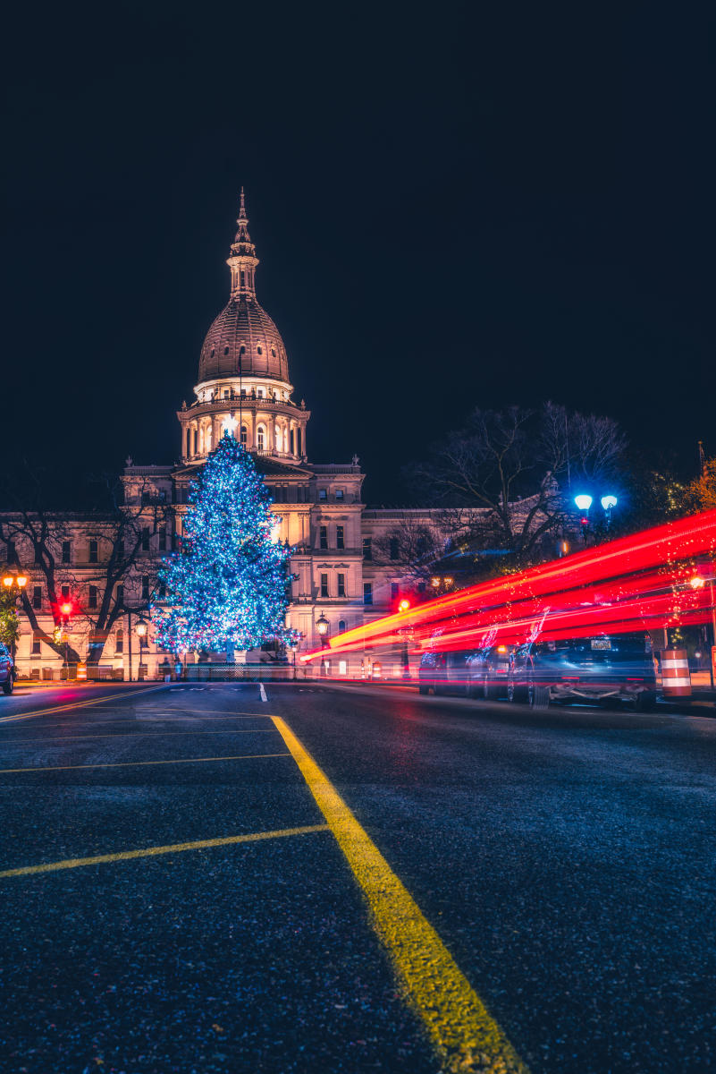 Lansing's Silver Bells in the City Returns