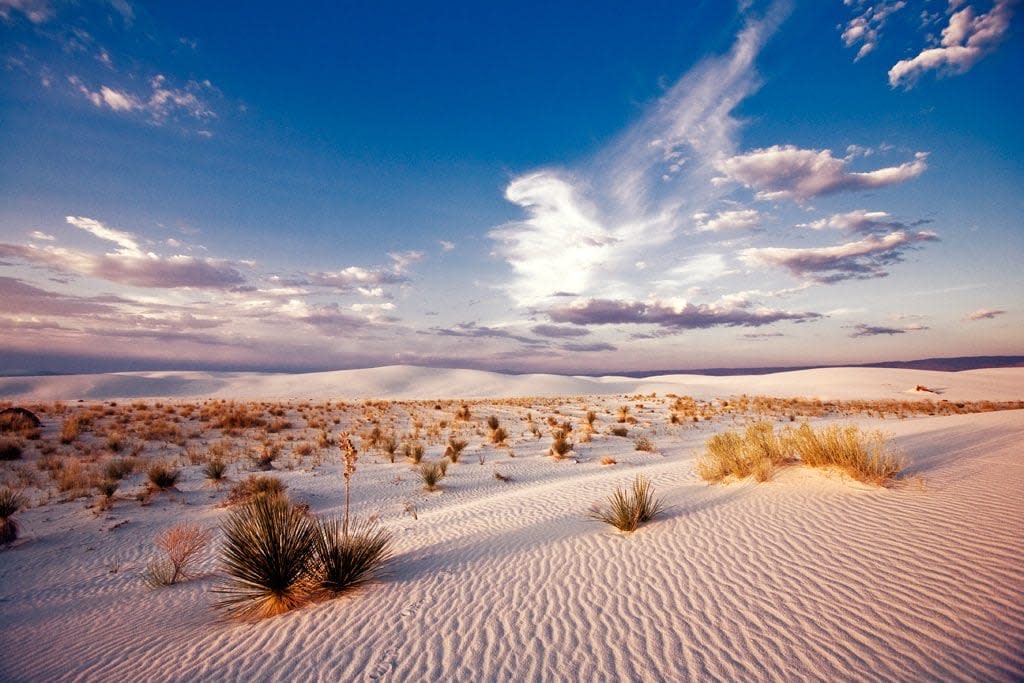 This National Park in New Mexico Has the World's Largest White-sand Dune  Field
