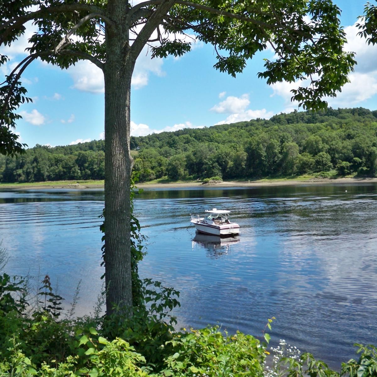 Shopping Antiquing Kennebec Valley Region Maine Tourism Association