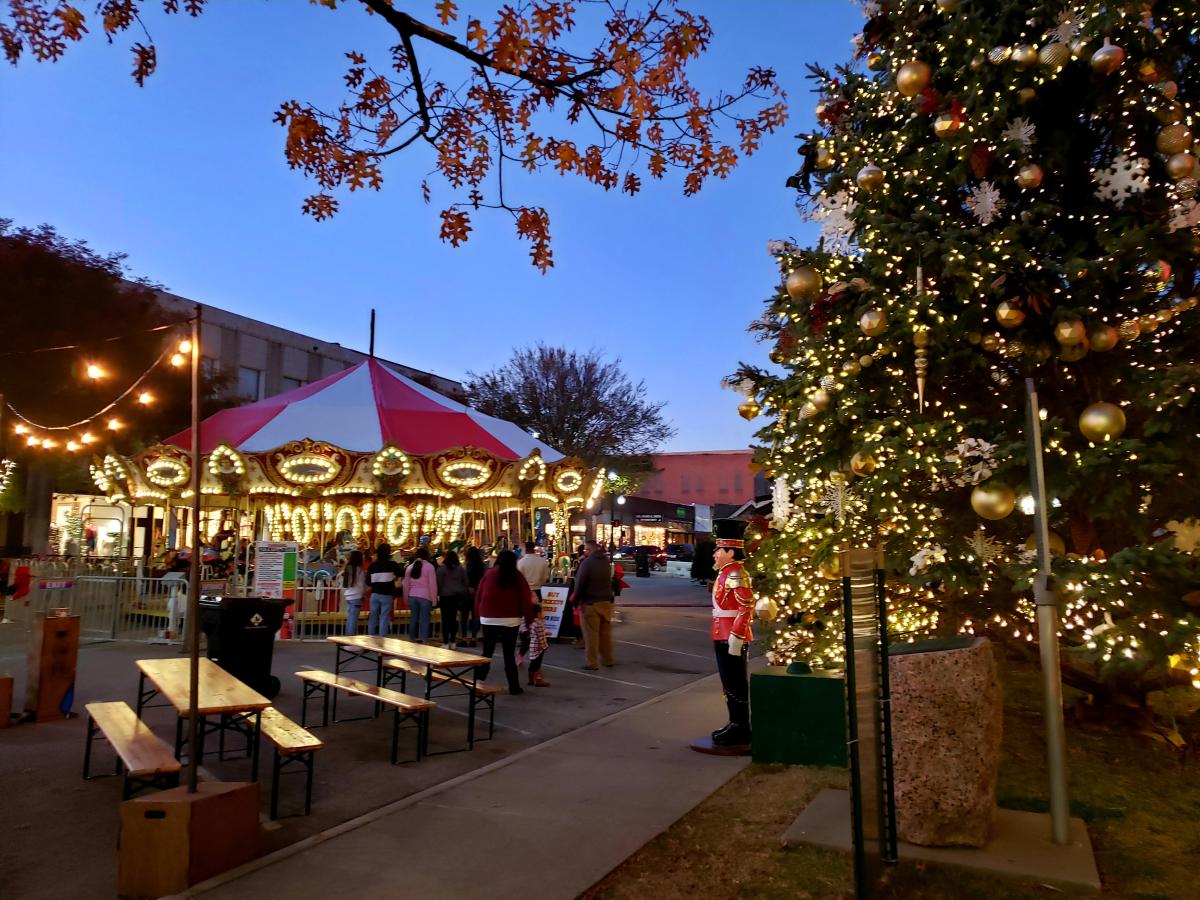 Chestnut Square Mckinney Christmas Home Tour 2022 Your Guide To December Events In Mckinney