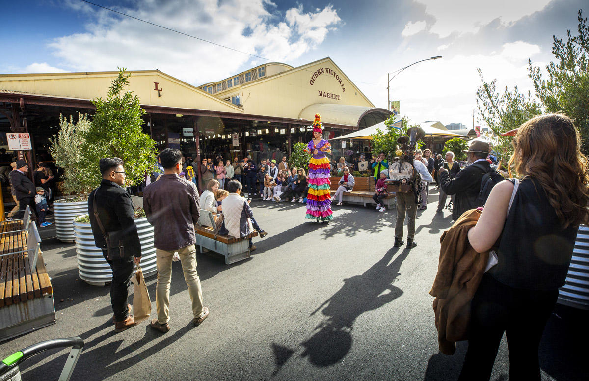 Queen Victoria Market to change trading hours for first time in 20 years