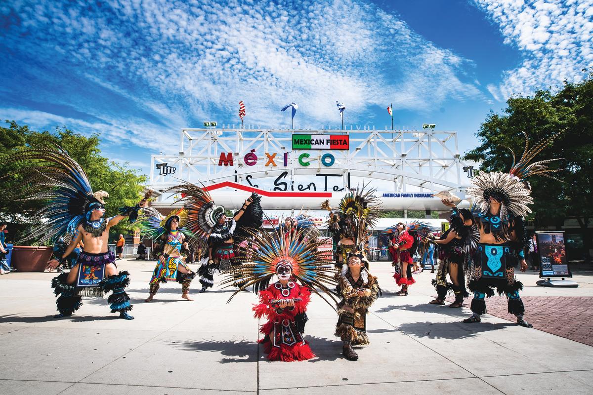 Mexican Fiesta in Milwauke Mariachi & Scholarship Awards