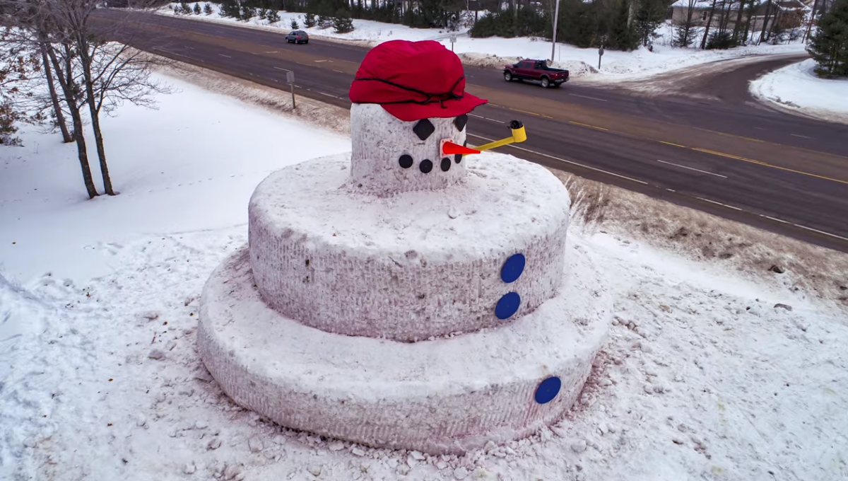 Meet Snowmy Kromer | Minocqua's Giant Snowman