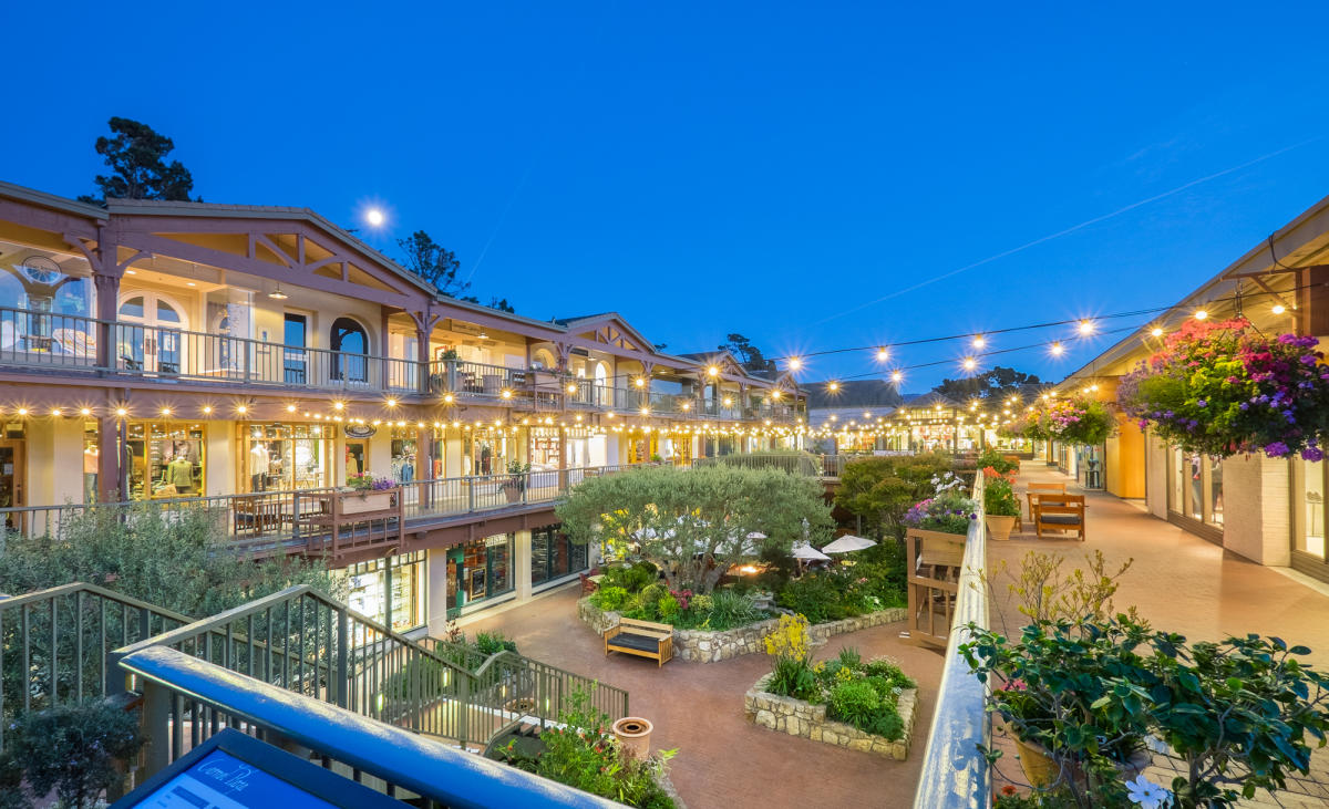 5 Reasons to Visit The Carmel Plaza