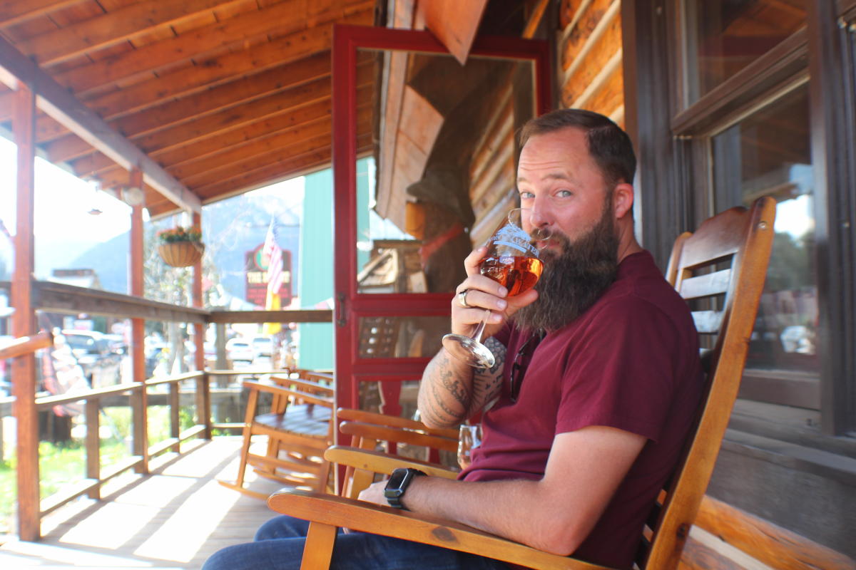 Ruidoso Graze and Sip: Jasper Riddle of the Noisy Water Winery