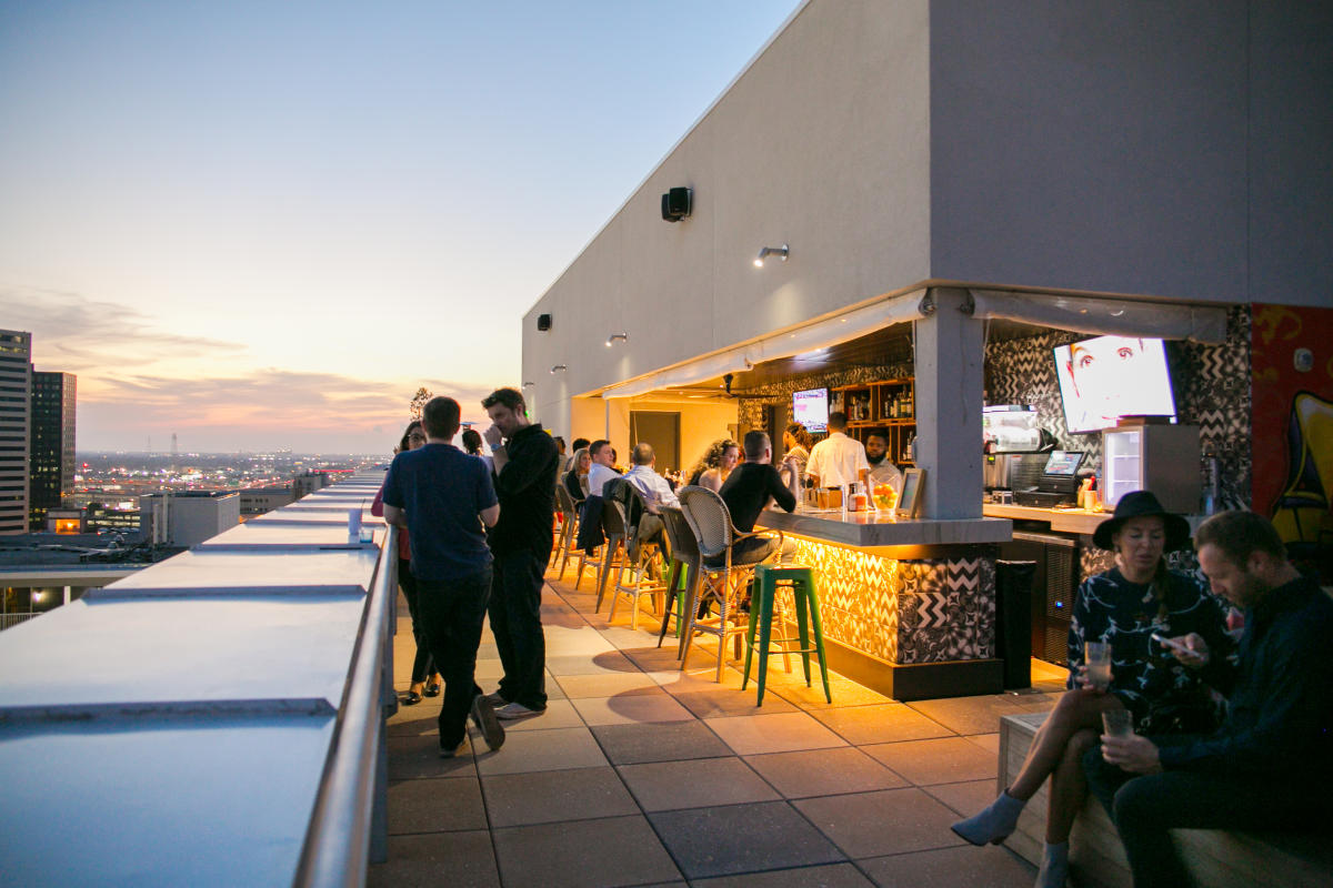 Bar and Nightlife Guide for CBD & Downtown New Orleans