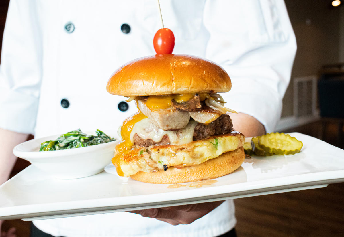 Mash burger shop