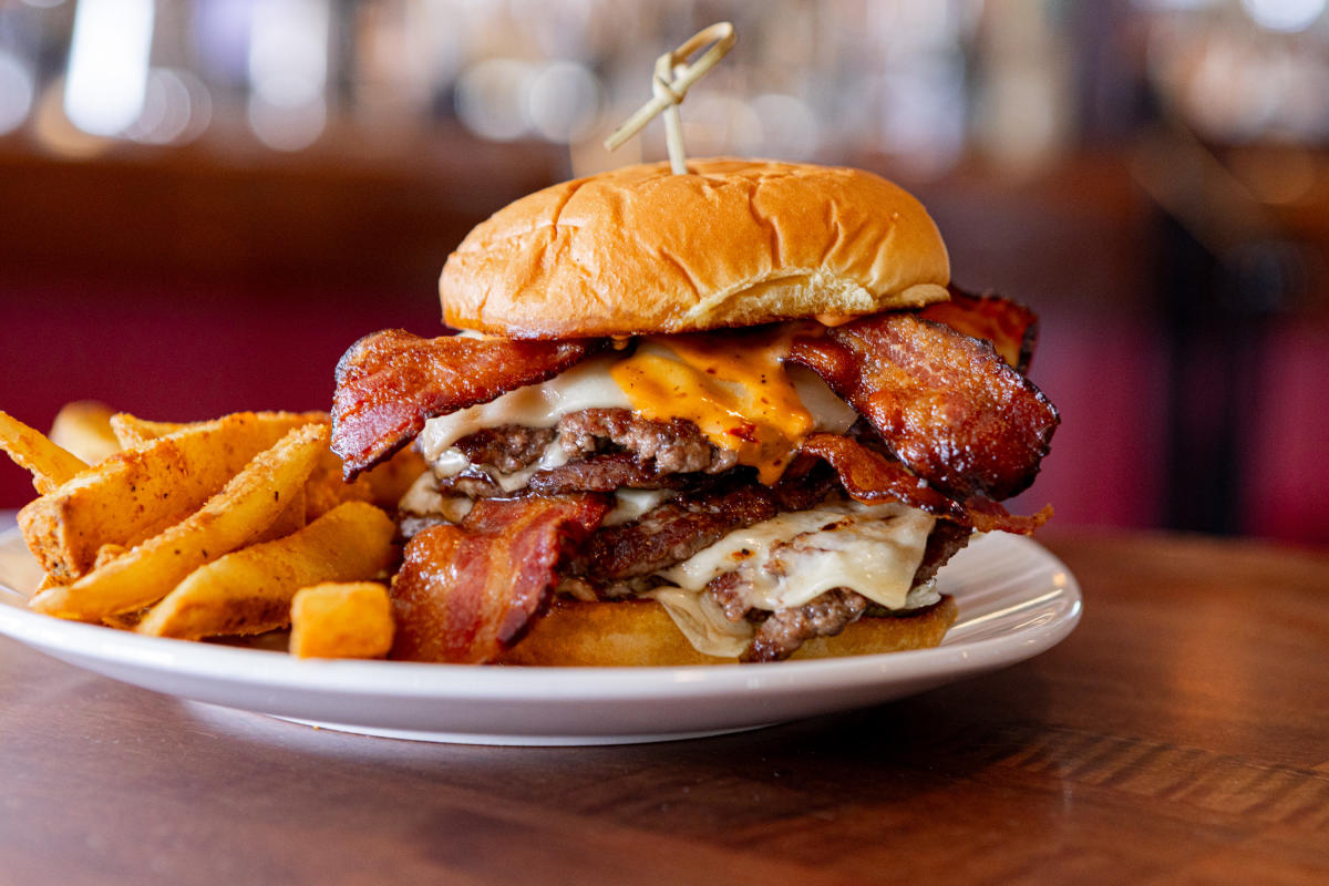 Stafford Burger | Localz Burger and Cocktails | Newport Burger