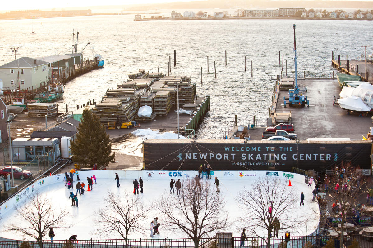 The Newport Skating Center Grand ReOpening & Tree Lighting Friday,