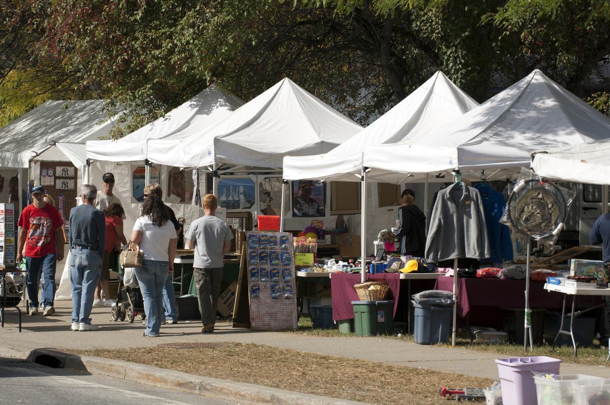 New York Flea Markets Food, Antiques, Art Brooklyn Flea