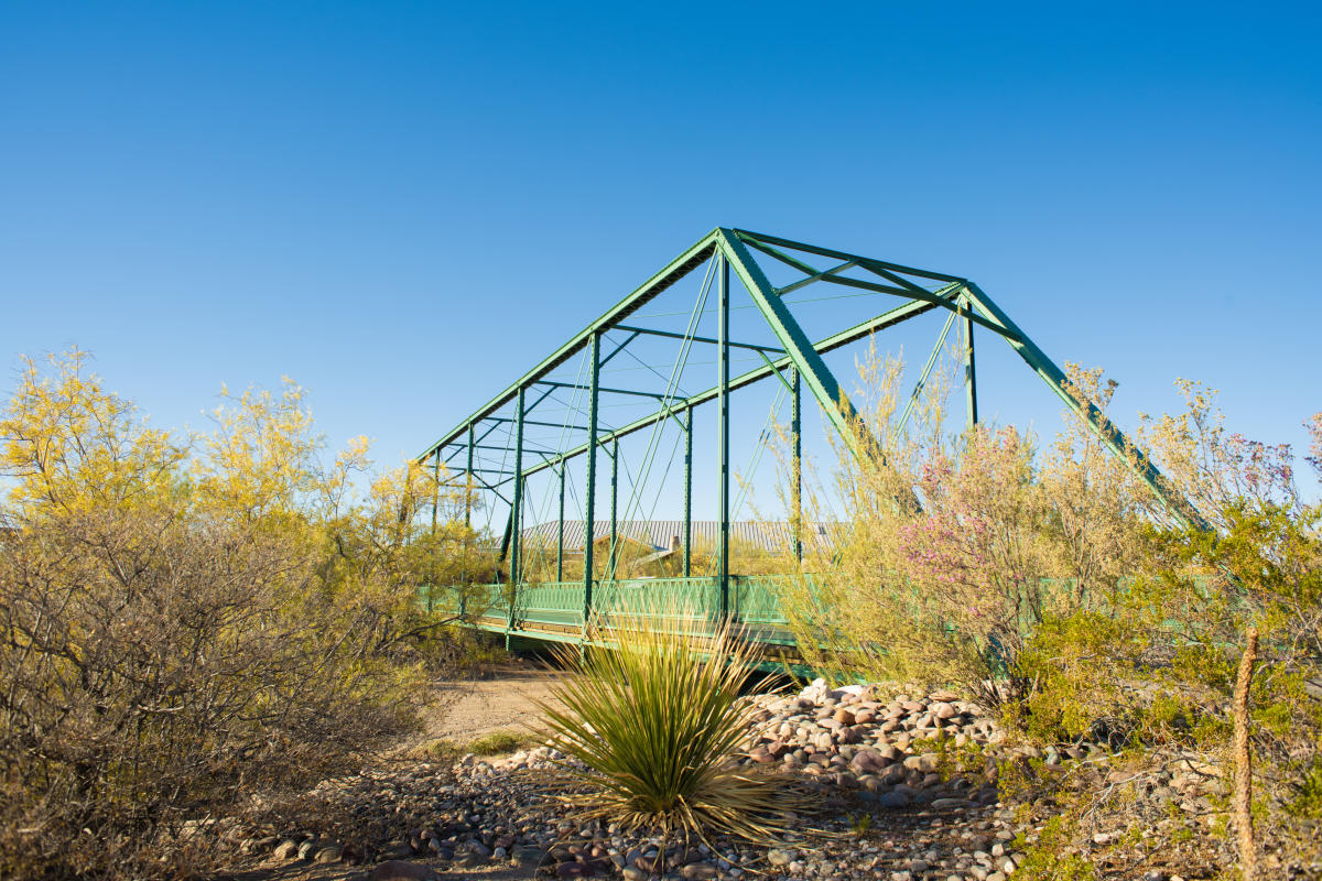 The Green Bridge: A Historic Span in Las Cruces