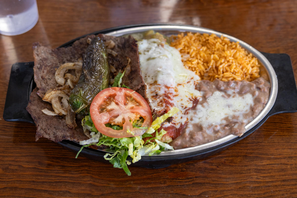 Tia Sophia's Touches Down in Roswell