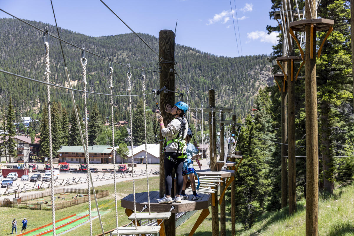 Peak Season in Red River - New Mexico Magazine