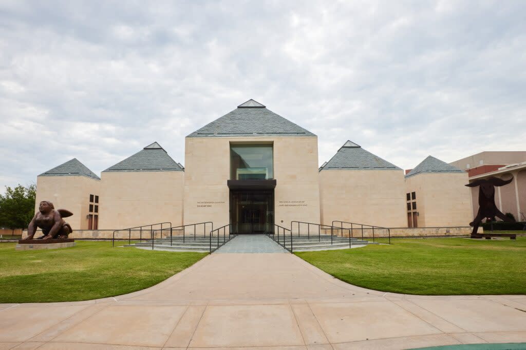 www.visitnorman.com