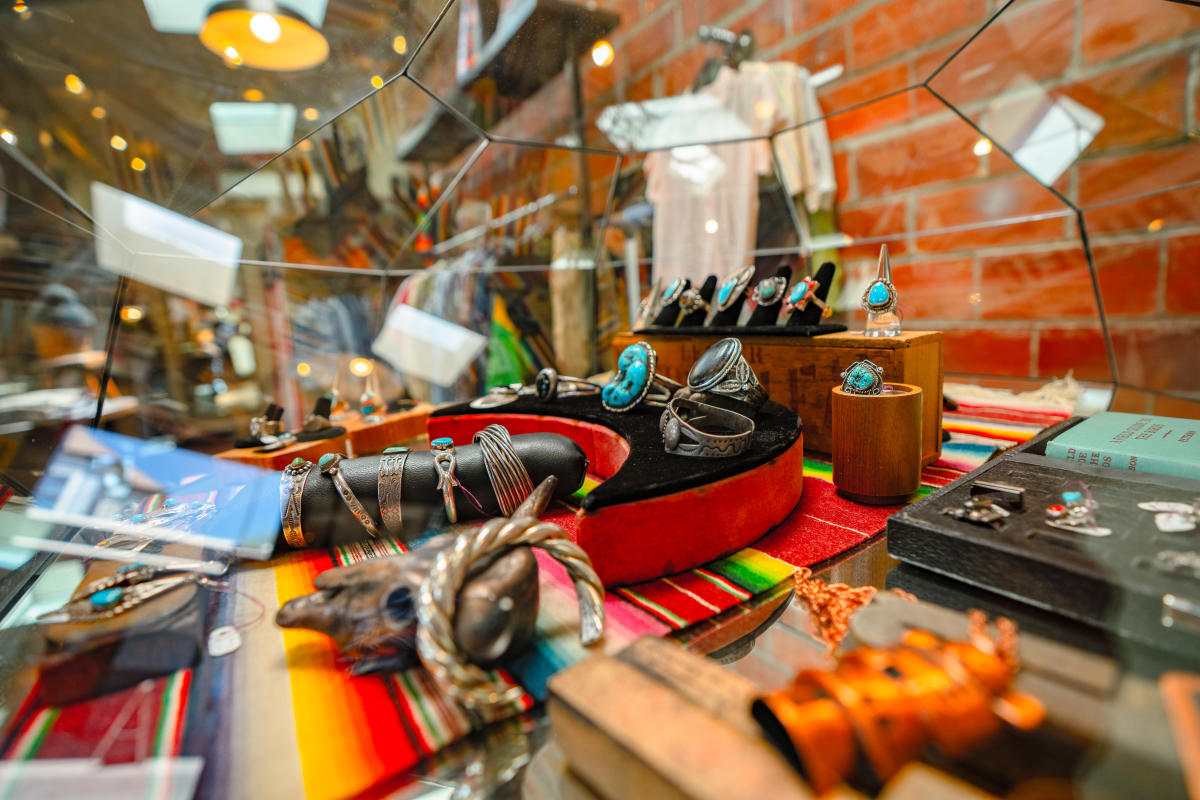 Oakland Shopping Spas Salons Clothing Stores in Oakland CA