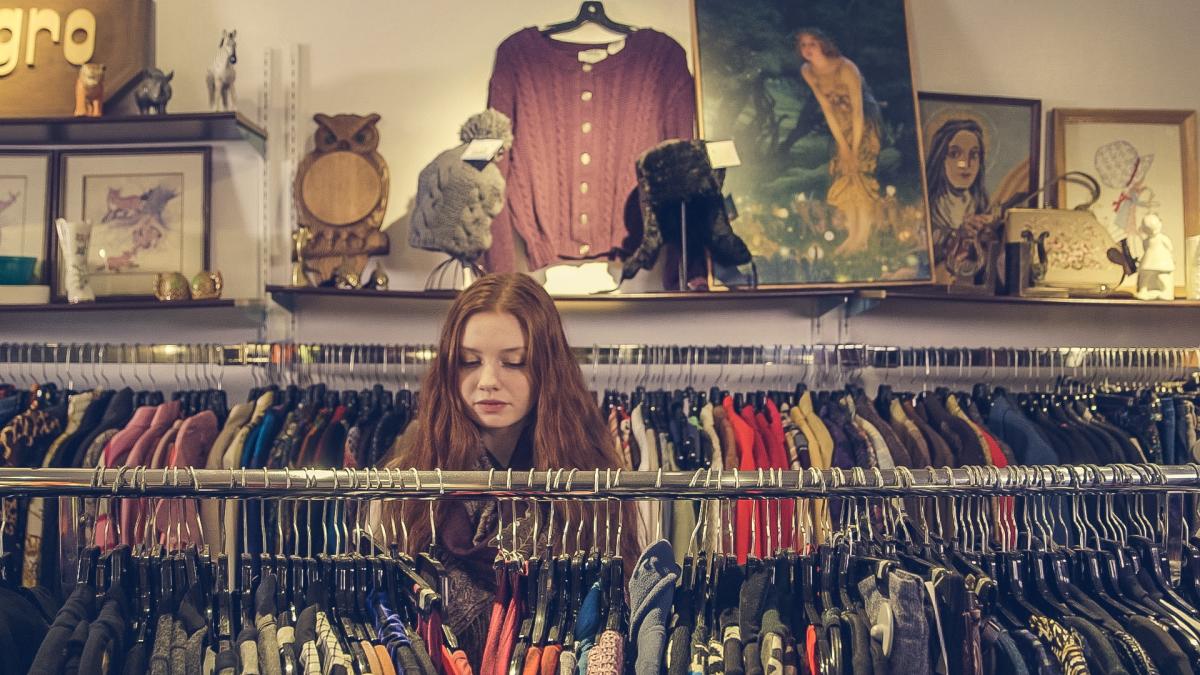 How To Shop for Frugal Clothing at Consignment Stores