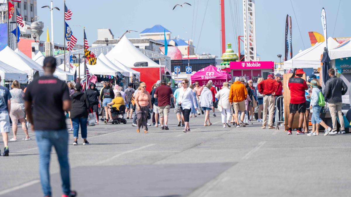 Springfest Travel Itinerary: Make the Most of the Music, Food, & Art