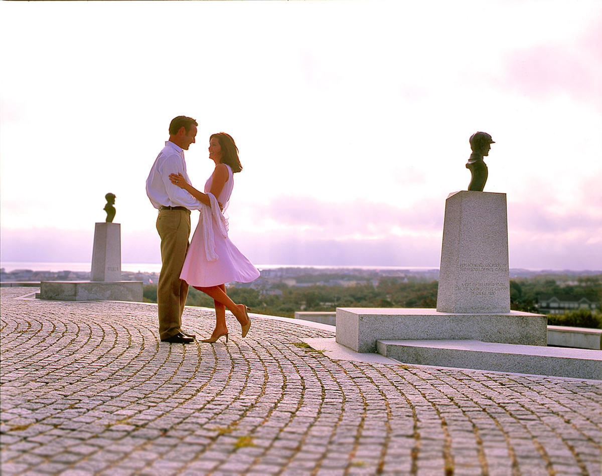 Outer Banks Valentine's Day | Valentine Getaways NC