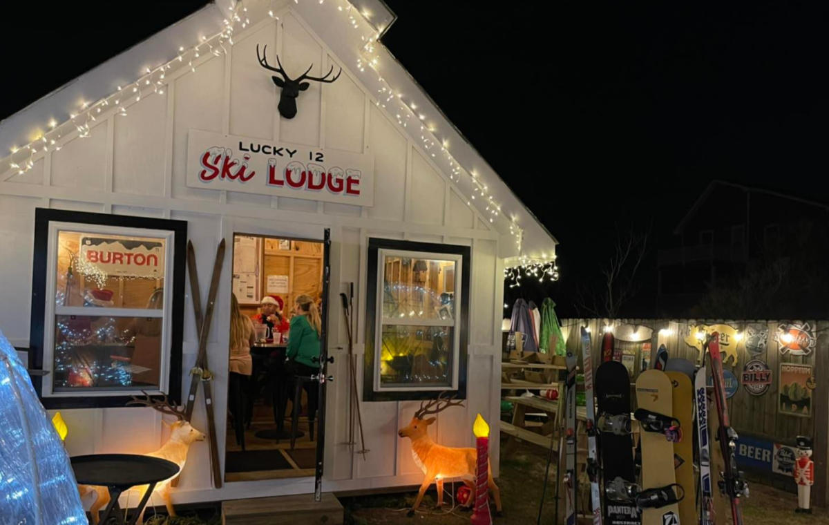 12 Bars of Christmas Holiday Guide to Outer Banks, NC