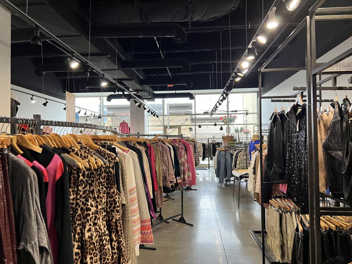 Shopping in Overland Park | Boutiques & Clothing