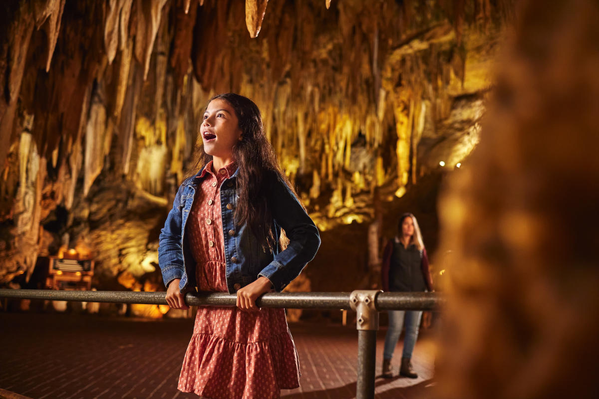 Luray Caverns | Explore Majestic Formations in Page Valley