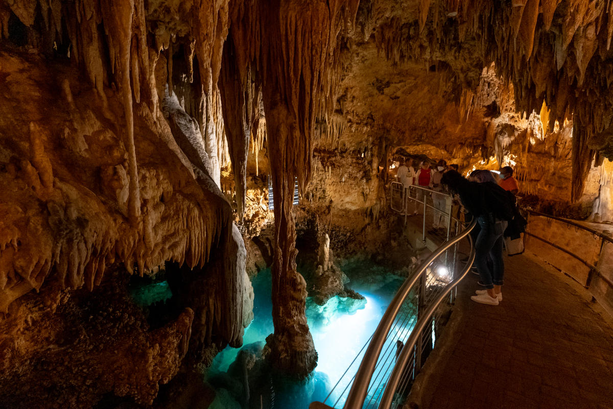 Exploring Luray, VA Caverns, Downtown & Parks
