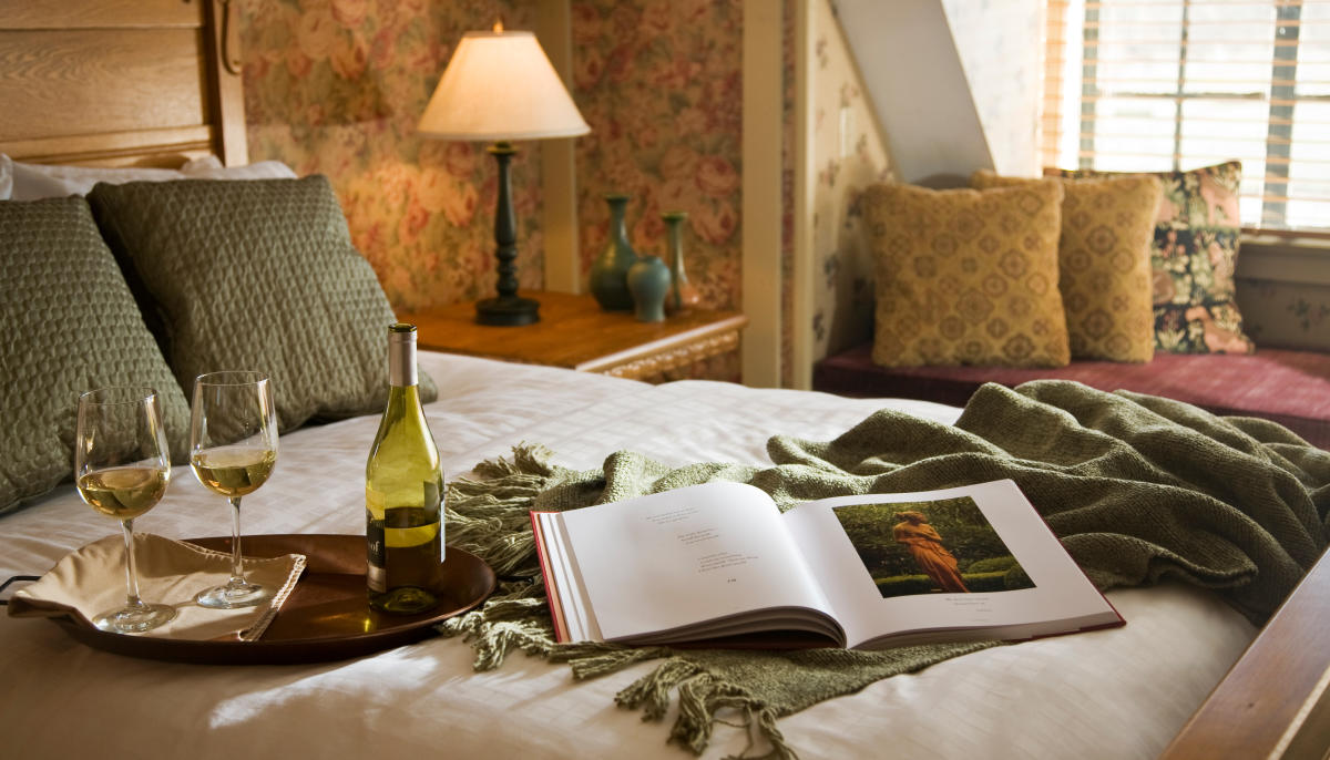 Six Reasons to Stay at a Pocono B&B/Country Inn