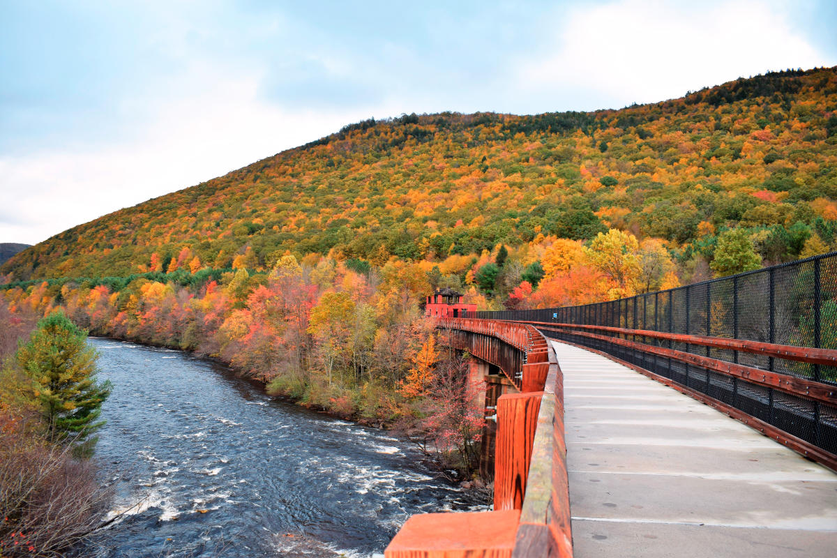 Poconos nominated in USA TODAY’s 10Best Destinations for Fall Foliage