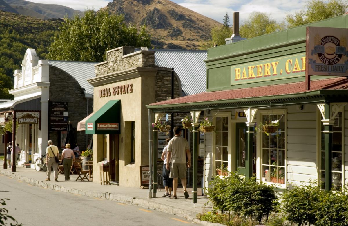 Arrowtown Shopping Tour Queenstown, NZ