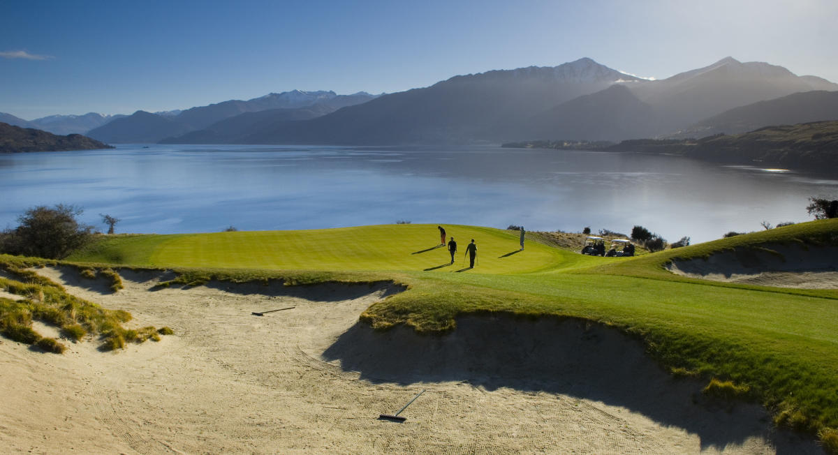 A Guide to Queenstown's Championship Golf Courses Queenstown NZ